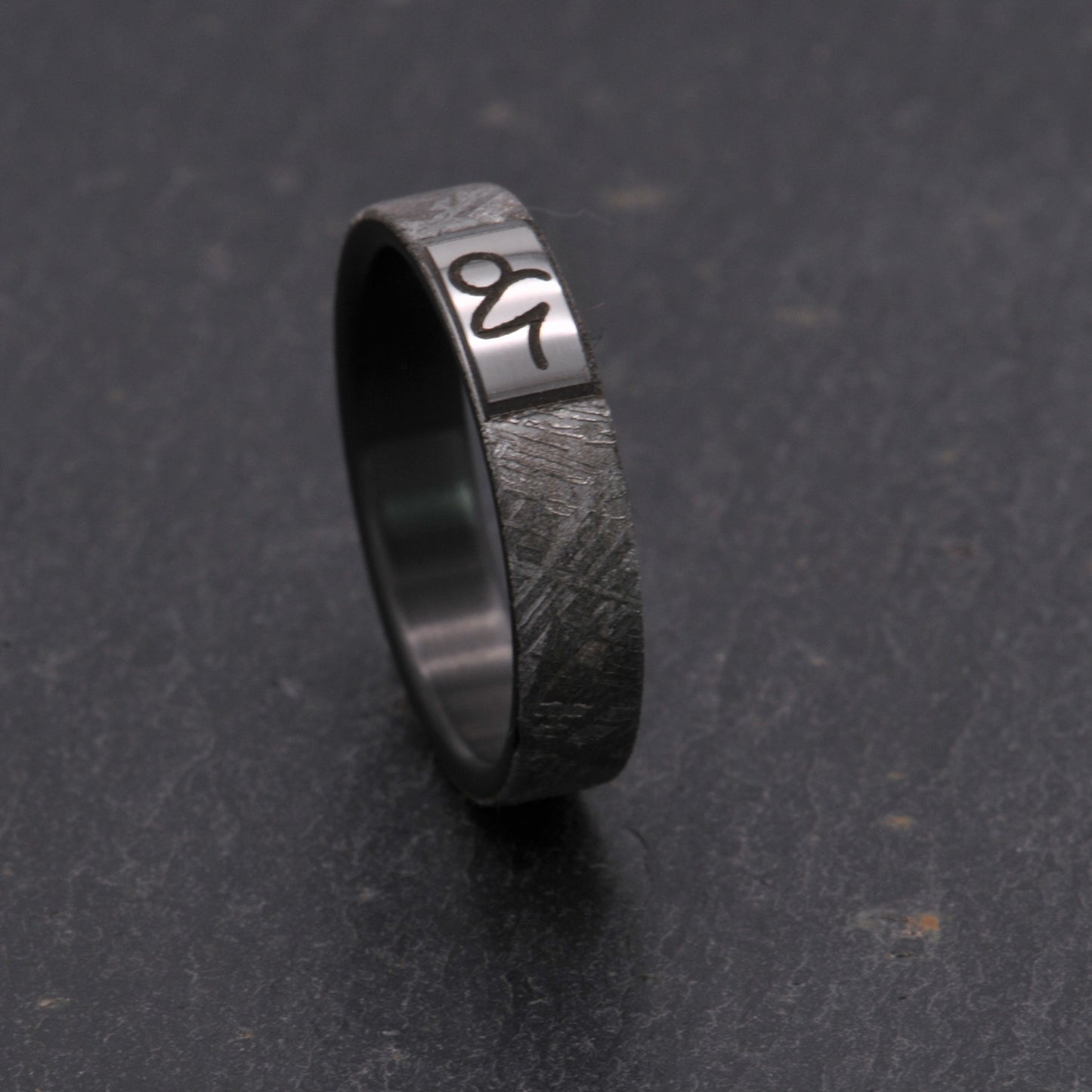 Zodiac Alba Black zirconium